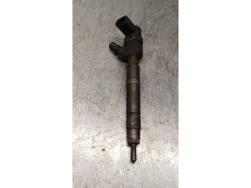 Recambio de inyector para mercedes-benz clase c (w203) c 270 cdi (203.016) referencia OEM IAM 0445110072 A6110700987 BOSCH