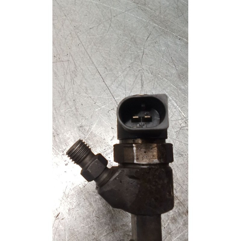 Recambio de inyector para mercedes-benz clase c (w203) c 270 cdi (203.016) referencia OEM IAM 0445110072 A6110700987 BOSCH
