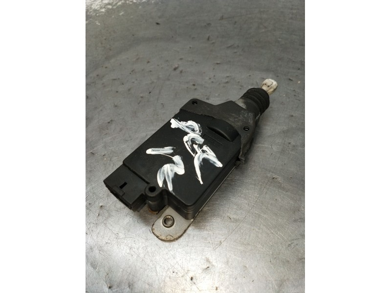 Recambio de motor cierre centralizado delantero izquierdo para hyundai atos (mx) 1.1 referencia OEM IAM  5P 2003
