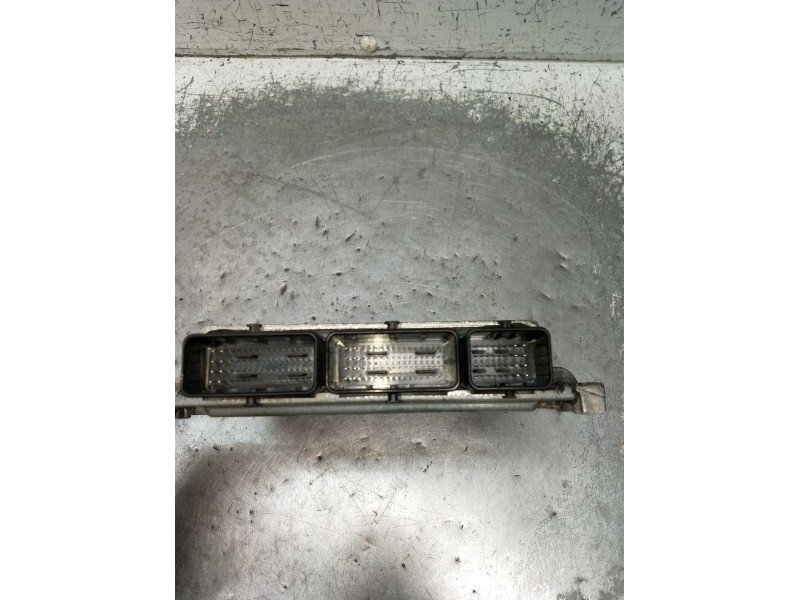 Recambio de centralita motor uce para renault megane iii grandtour (kz0/1) 1.6 16v (kz0u, kz1b, kz1u) referencia OEM IAM 2371014