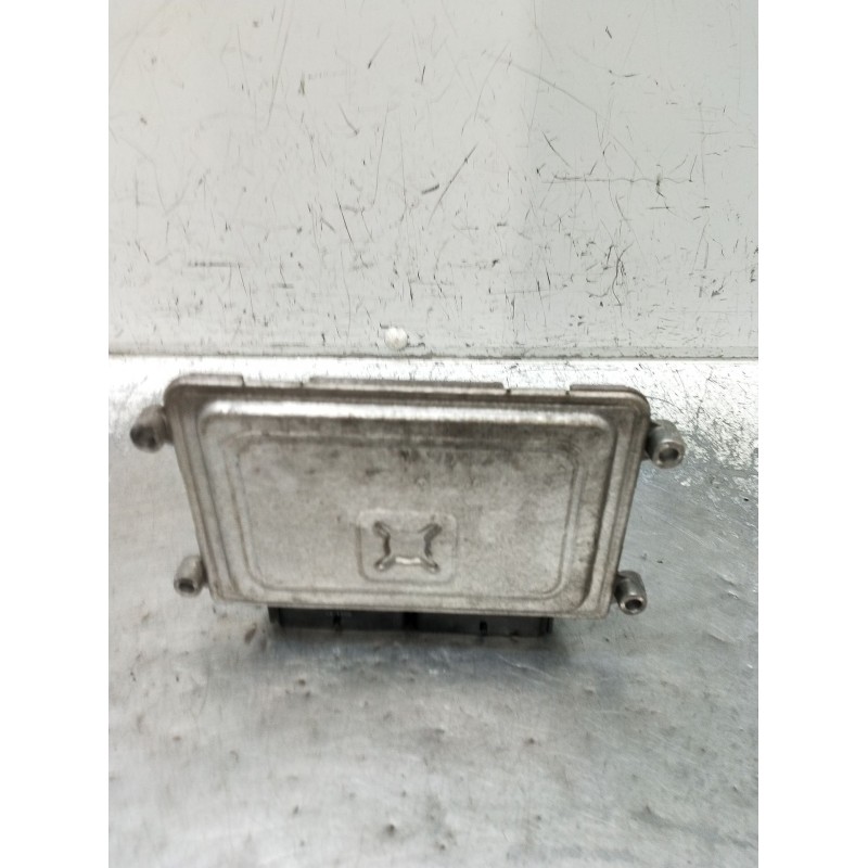 Recambio de centralita motor uce para chevrolet spark (m300) 1.0 referencia OEM IAM 5WY1K11A 25182025 96958816 2010