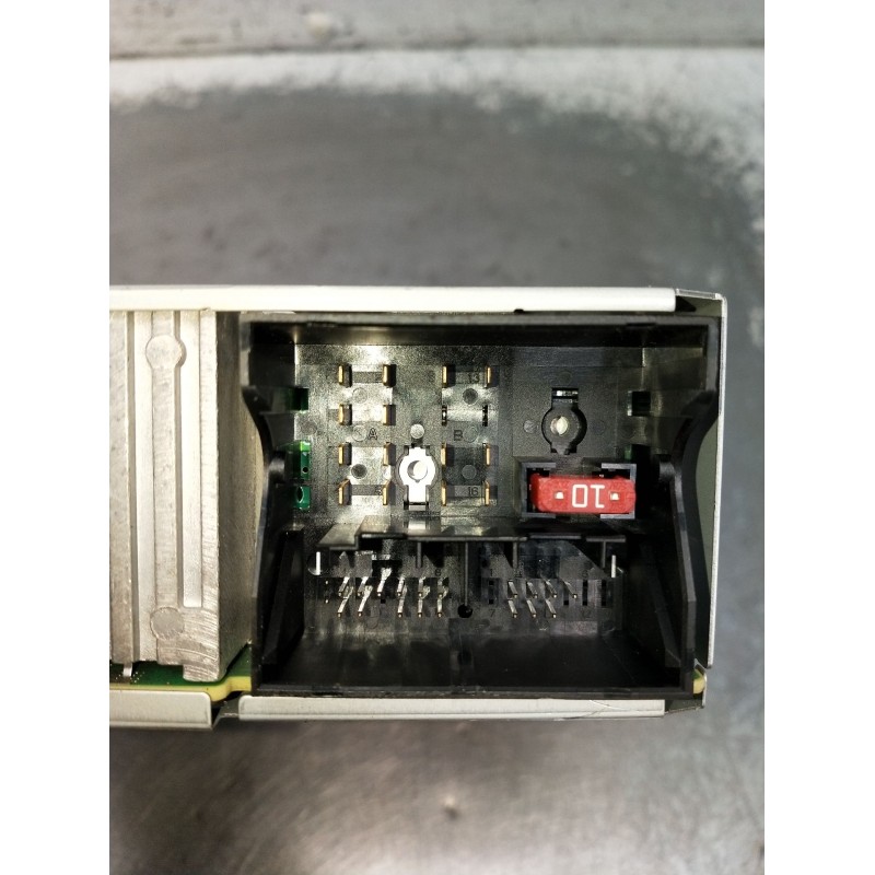 Recambio de sistema audio / radio cd para renault megane iii grandtour (kz0/1) 1.6 16v (kz0u, kz1b, kz1u) referencia OEM IAM 764