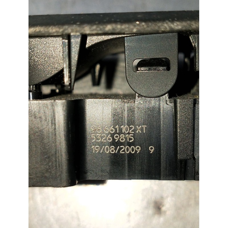 Recambio de mando elevalunas delantero derecho para citroën c5 iii (rd_) 1.6 hdi 110 referencia OEM IAM 96661102XT 5P 2008