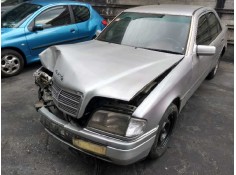 mercedes clase c (w202) berlina del año 2000