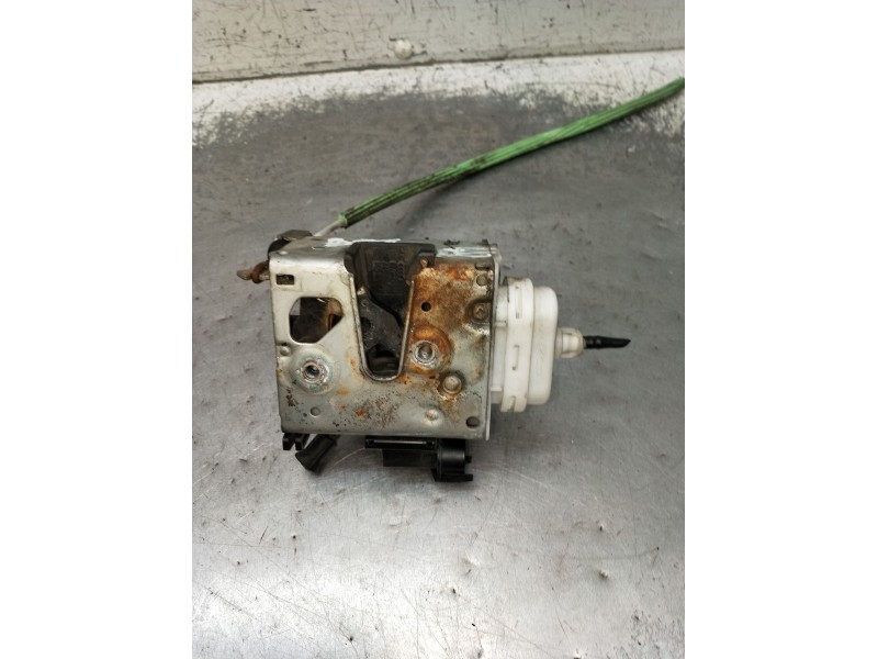 Recambio de motor cierre centralizado delantero derecho para audi a3 (8l1) 1.6 referencia OEM IAM  5P 2000