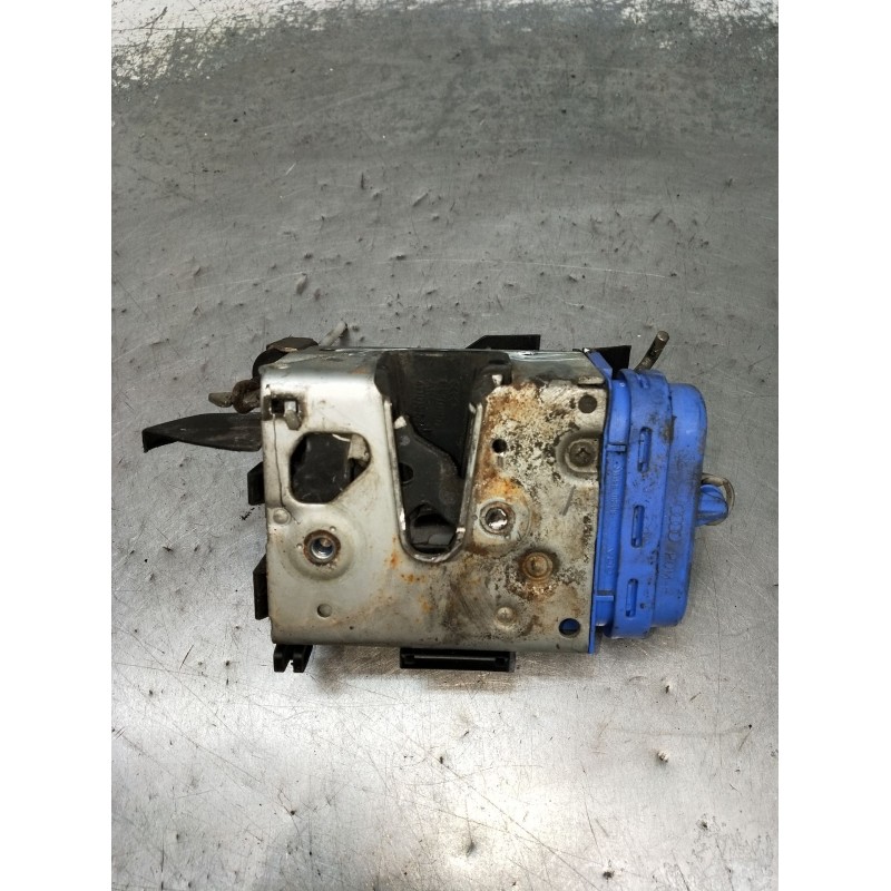 Recambio de motor cierre centralizado trasero derecho para audi a3 (8l1) 1.6 referencia OEM IAM  5P 2000