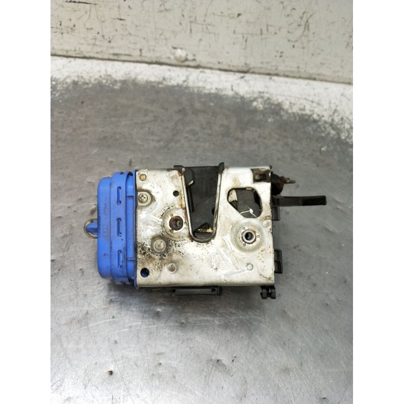 Recambio de motor cierre centralizado trasero izquierdo para audi a3 (8l1) 1.6 referencia OEM IAM  5P 2000