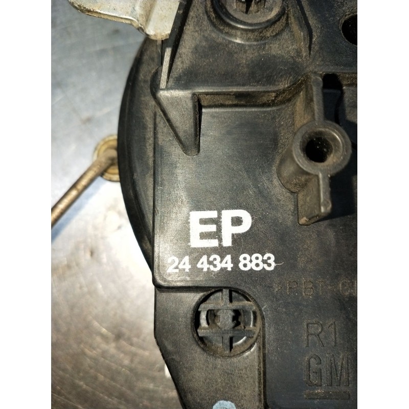Recambio de motor cierre centralizado delantero derecho para opel corsa c (x01) 1.7 di (f08, f68) referencia OEM IAM  3P 2001
