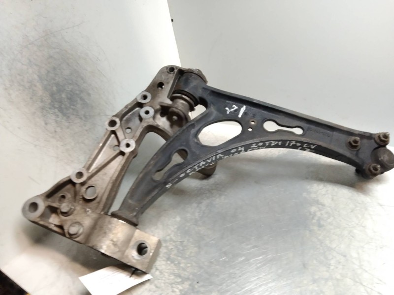 Recambio de brazo suspension inferior delantero izquierdo para skoda octavia combi (1z5) rs referencia OEM IAM   