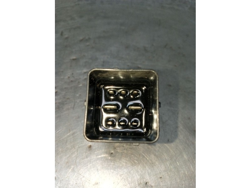 Recambio de caja precalentamiento para peugeot 2008 (--.2013) active referencia OEM IAM 9803299780 51299058A 2016