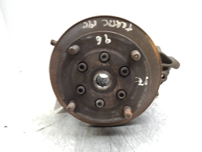 Recambio de mangueta delantera izquierda para nissan trade referencia OEM IAM   