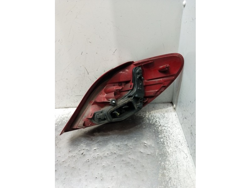 Recambio de piloto trasero izquierdo para peugeot 207/207+ (wa_, wc_) 1.6 hdi referencia OEM IAM   2009