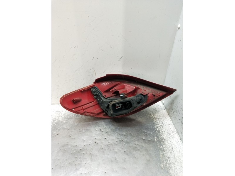 Recambio de piloto trasero derecho para peugeot 207/207+ (wa_, wc_) 1.6 hdi referencia OEM IAM   2009