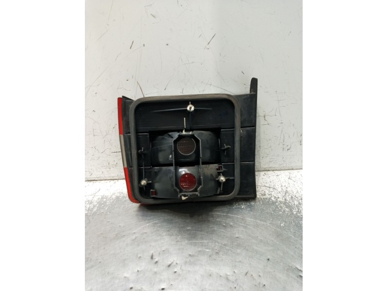 Recambio de piloto trasero izquierdo interior para volkswagen passat b3/b4 (3a2, 35i) 1.6 referencia OEM IAM  VER FOTOS 