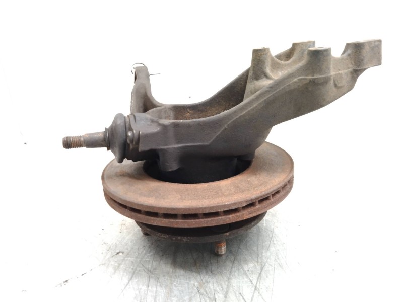 Recambio de mangueta delantera izquierda para nissan trade referencia OEM IAM   