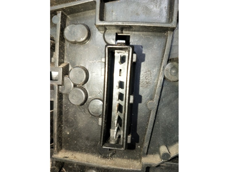 Recambio de piloto trasero izquierdo para peugeot 306 hatchback (7a, 7c, n3, n5) 1.9 dt referencia OEM IAM   1997