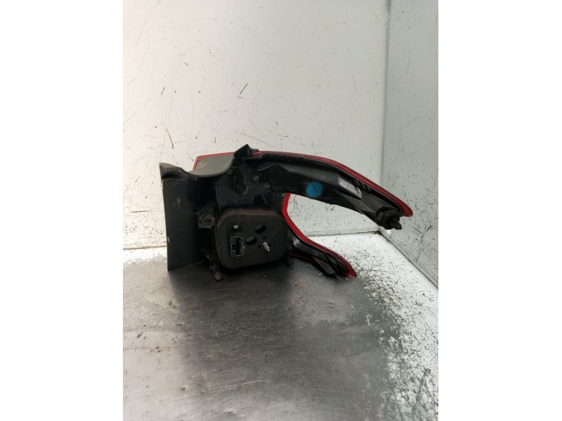 Recambio de piloto trasero izquierdo para peugeot 2008 (--.2013) active referencia OEM IAM 9814747880  2016