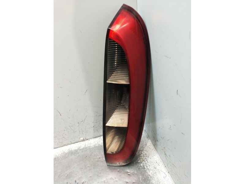 Recambio de piloto trasero derecho para opel corsa c (x01) 1.7 di (f08, f68) referencia OEM IAM   2001