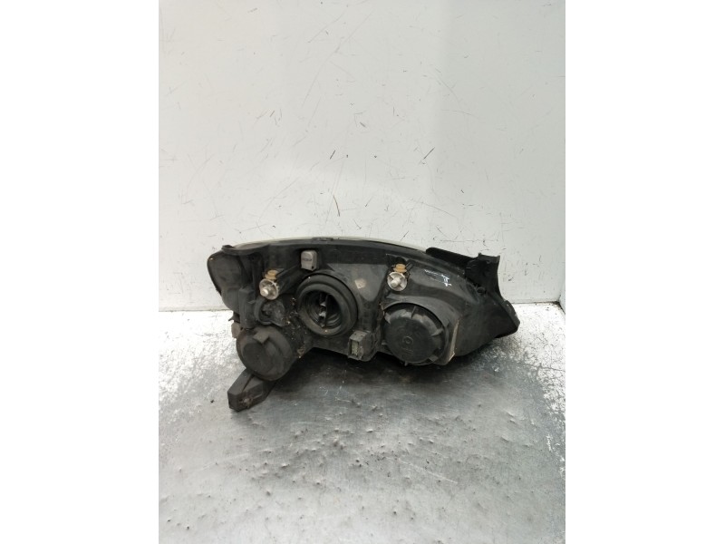 Recambio de faro izquierdo para opel corsa c (x01) 1.7 di (f08, f68) referencia OEM IAM   2001