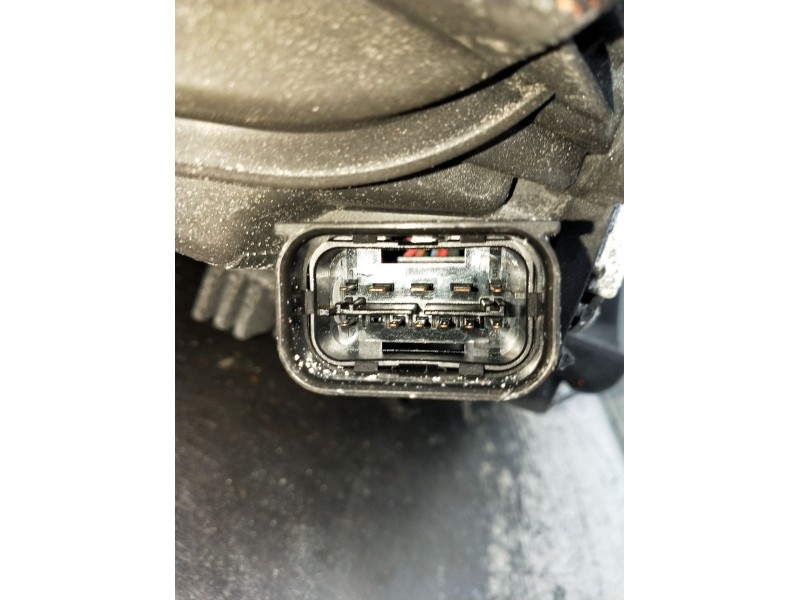 Recambio de faro izquierdo para bmw x1 (e84) sdrive 18 d referencia OEM IAM 7318327 90018090 XENON 