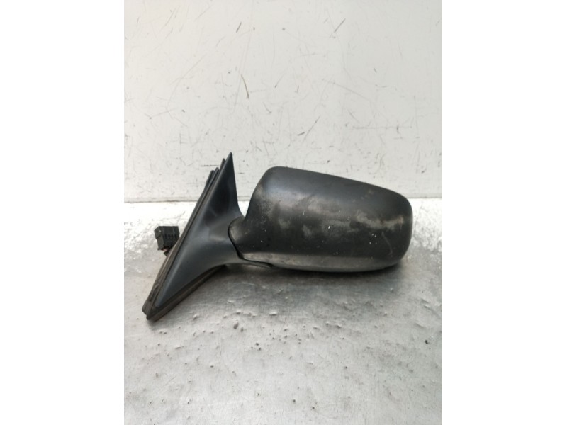 Recambio de retrovisor izquierdo para audi a3 (8l1) 1.6 referencia OEM IAM  ELÉCTRICO 2000