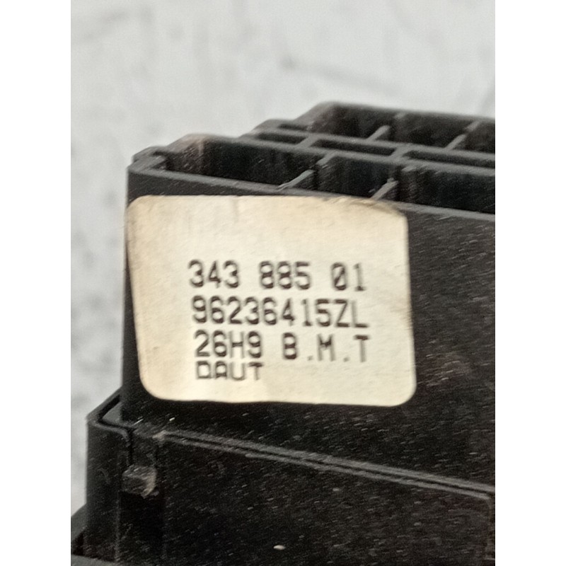 Recambio de mando luces para peugeot 106 ii (1a_, 1c_) 1.5 d referencia OEM IAM 96236415ZL 34388501 1996