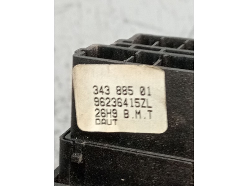 Recambio de mando luces para peugeot 106 ii (1a_, 1c_) 1.5 d referencia OEM IAM 96236415ZL 34388501 1996