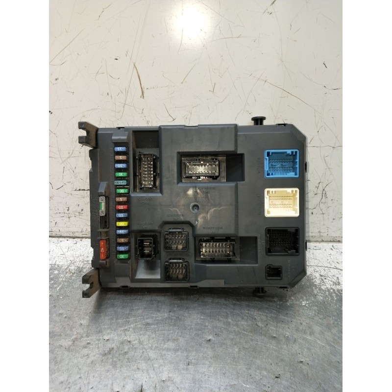 Recambio de caja reles / fusibles para peugeot 207/207+ (wa_, wc_) 1.6 hdi referencia OEM IAM 9674016680 22661F01 2009