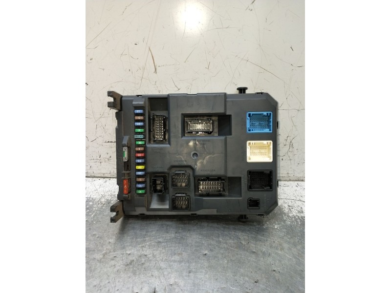 Recambio de caja reles / fusibles para peugeot 207/207+ (wa_, wc_) 1.6 hdi referencia OEM IAM 9674016680 22661F01 2009