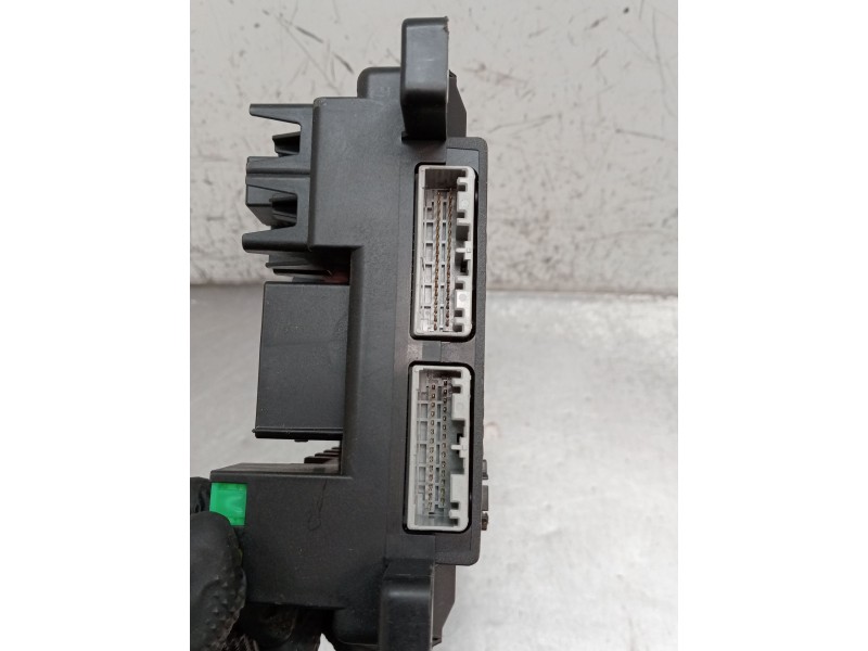 Recambio de caja reles / fusibles para jaguar xj luxury referencia OEM IAM EW9314F041AF 1384623156 2009