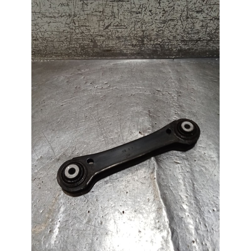Recambio de brazo suspension superior trasero derecho para bmw x1 (e84) sdrive 18 d referencia OEM IAM 678223702 678223802 09