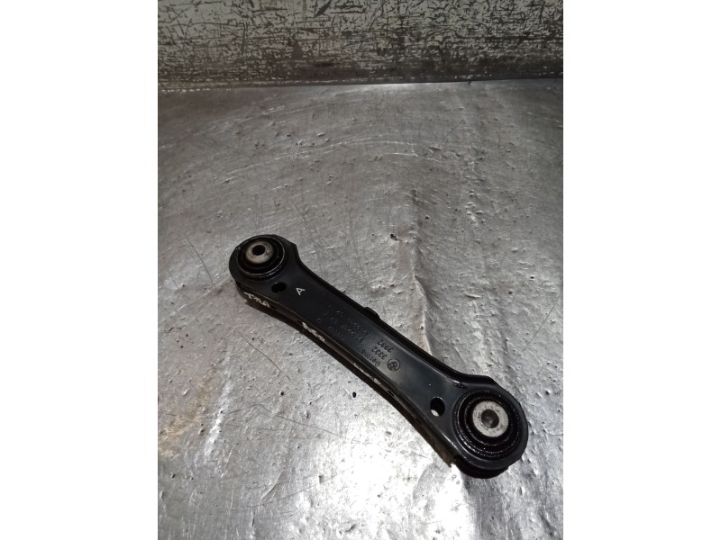 Recambio de brazo suspension superior trasero derecho para bmw x1 (e84) sdrive 18 d referencia OEM IAM 678223702 678223802 09