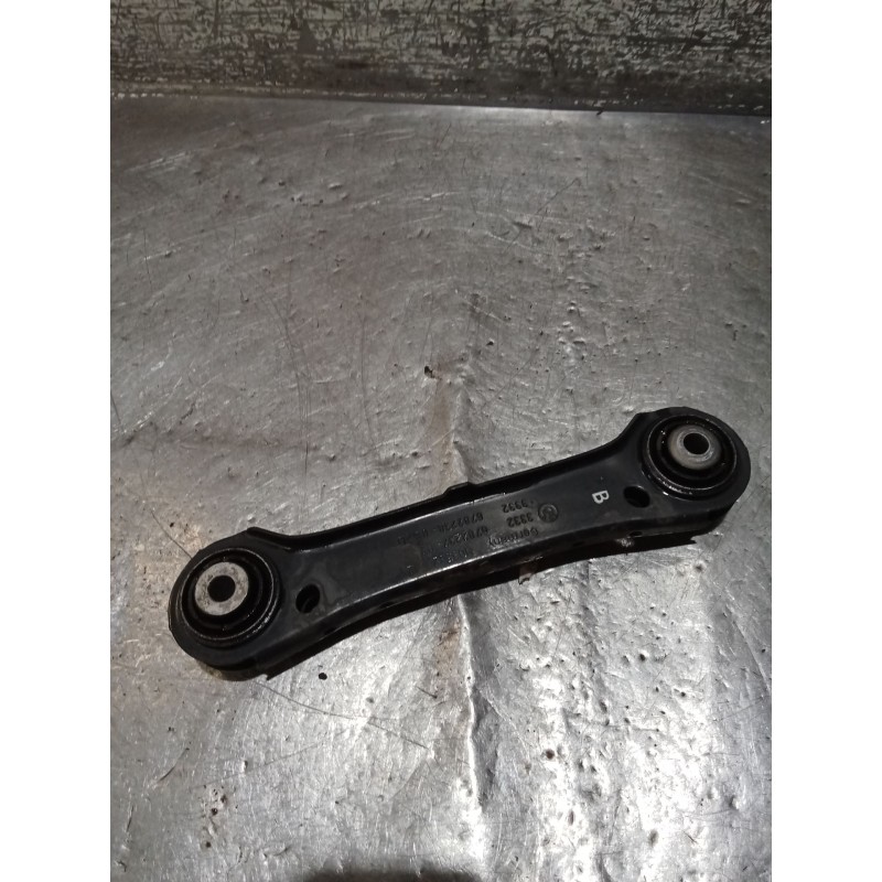 Recambio de brazo suspension superior trasero izquierdo para bmw x1 (e84) sdrive 18 d referencia OEM IAM 678223702 678223802 09