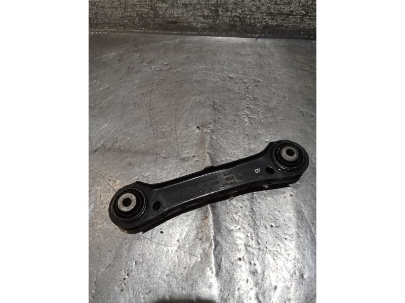 Recambio de brazo suspension superior trasero izquierdo para bmw x1 (e84) sdrive 18 d referencia OEM IAM 678223702 678223802 09
