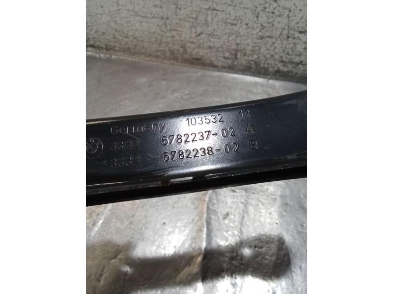 Recambio de brazo suspension superior trasero izquierdo para bmw x1 (e84) sdrive 18 d referencia OEM IAM 678223702 678223802 09