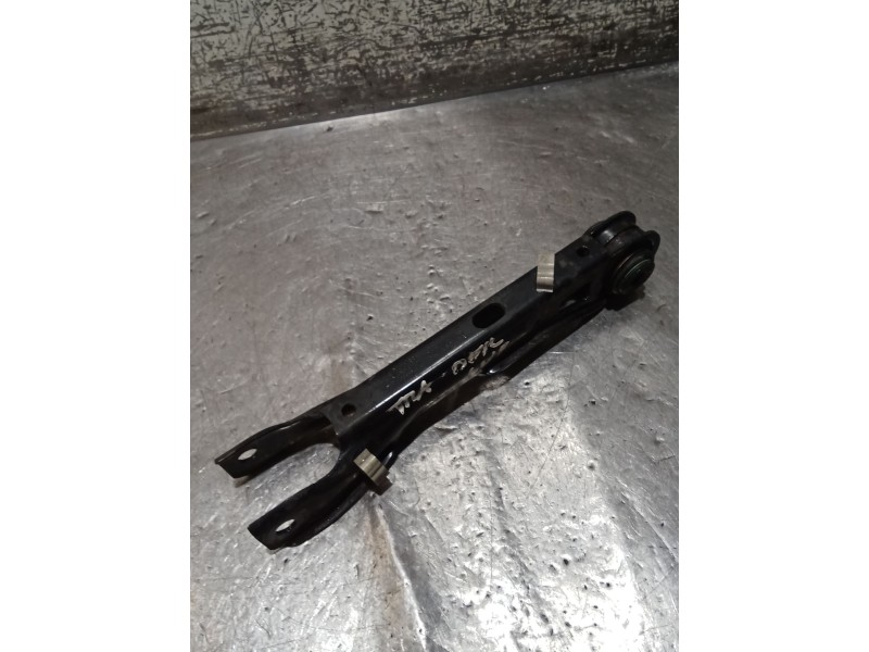 Recambio de brazo suspension superior trasero derecho para bmw x1 (e84) sdrive 18 d referencia OEM IAM 6782168  