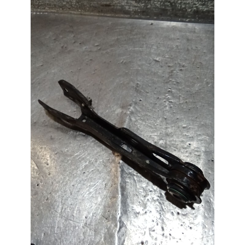 Recambio de brazo suspension superior trasero derecho para bmw x1 (e84) sdrive 18 d referencia OEM IAM 6782168  