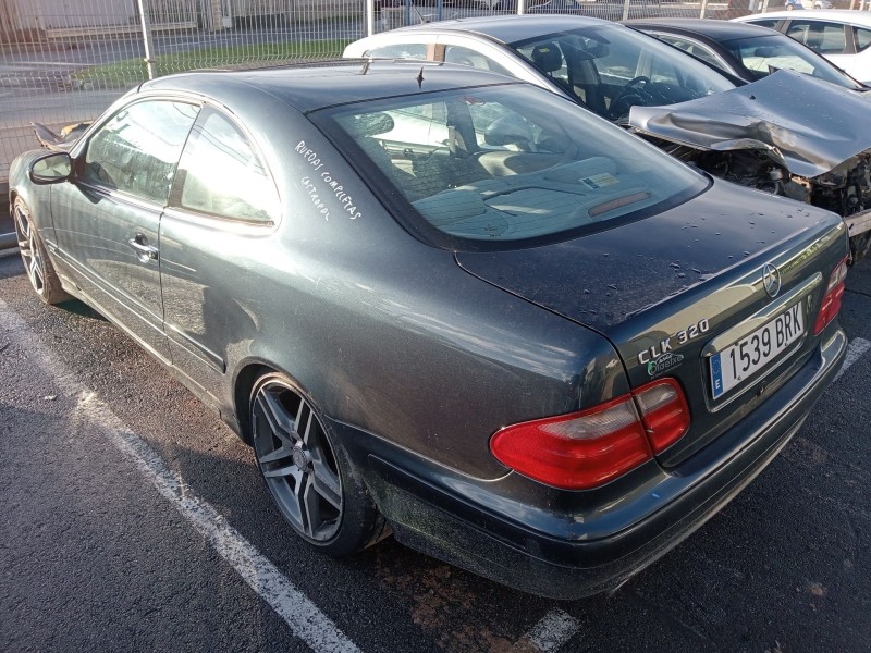 mercedes-benz clk (c208) del año 2001