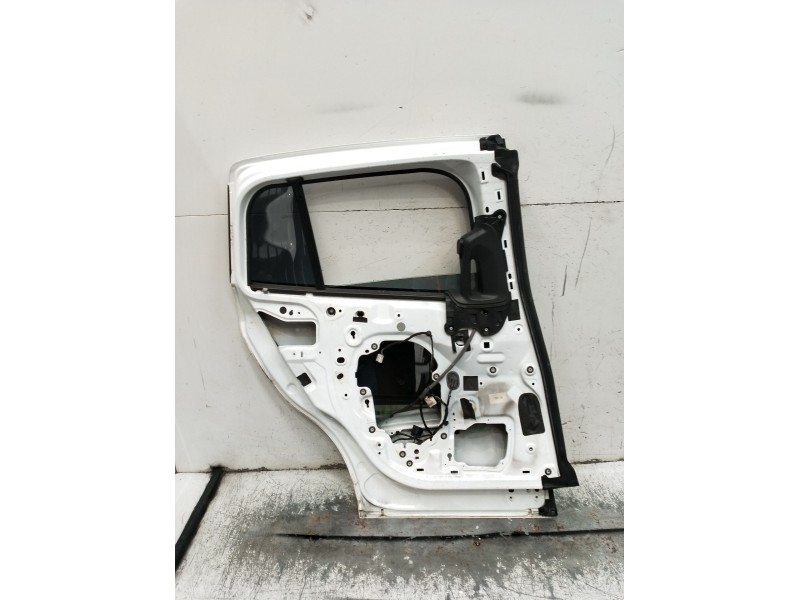 Recambio de puerta trasera izquierda para ford b-max (jk) 1.6 tdci referencia OEM IAM  5P 2016