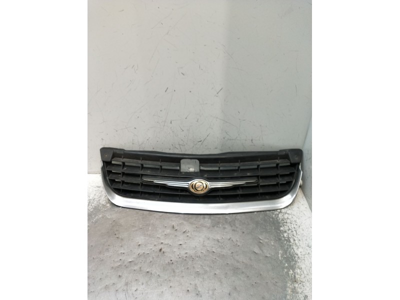 Recambio de rejilla delantera para chrysler neon ii 2.0 16v referencia OEM IAM   1999