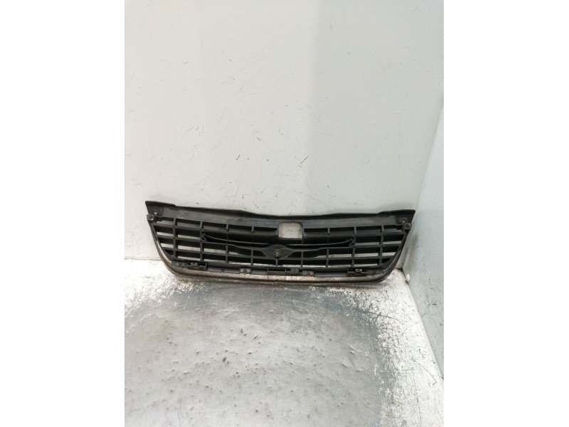 Recambio de rejilla delantera para chrysler neon ii 2.0 16v referencia OEM IAM   1999