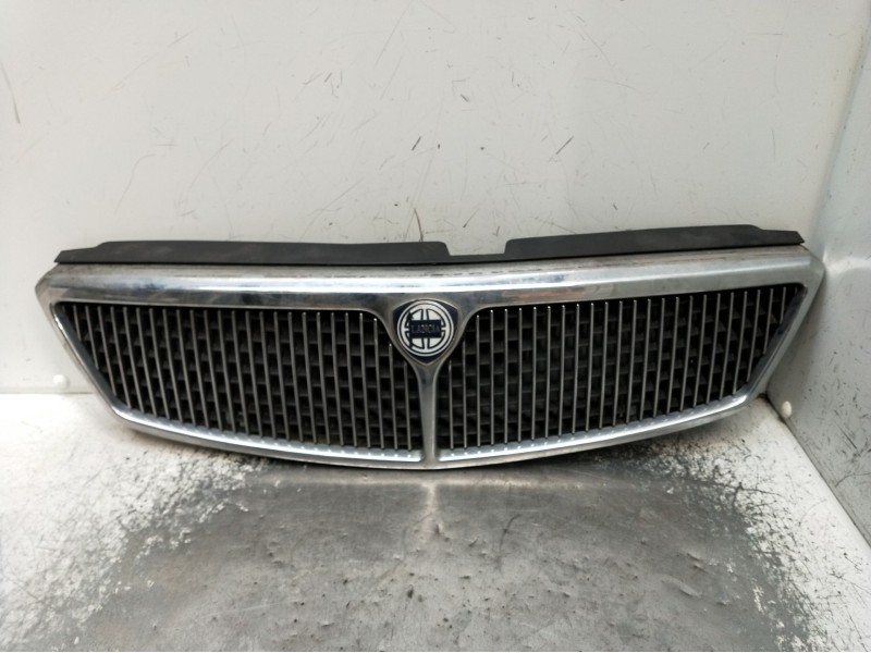 Recambio de rejilla delantera para lancia dedra (835_) 1.6 i.e. (835aa) referencia OEM IAM   1994