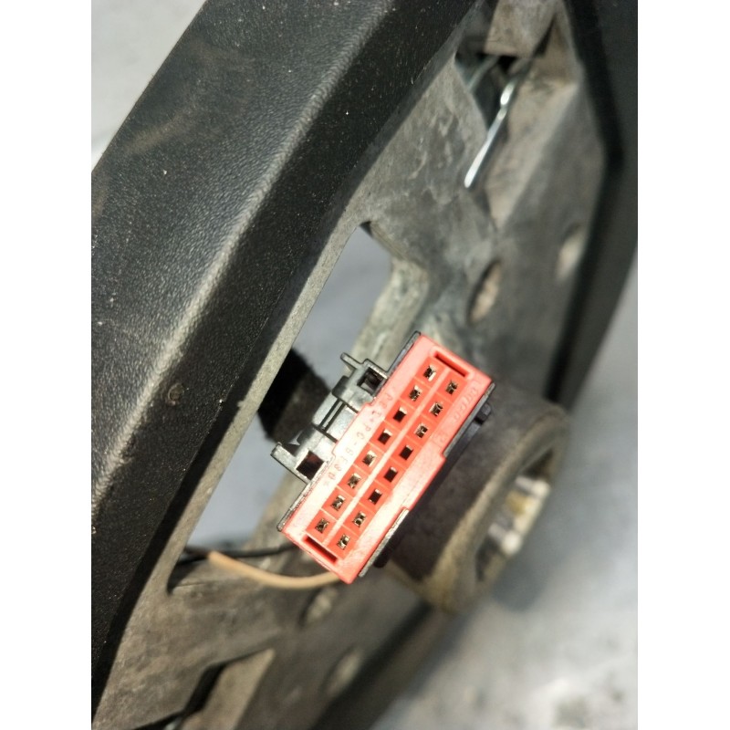 Recambio de volante para ford mondeo iv turnier (ba7) 2.0 tdci referencia OEM IAM 302481985 750123 2007