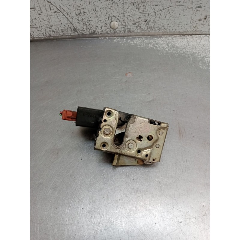 Recambio de motor cierre centralizado trasero derecho para peugeot 106 ii (1a_, 1c_) 1.5 d referencia OEM IAM  5P 1996