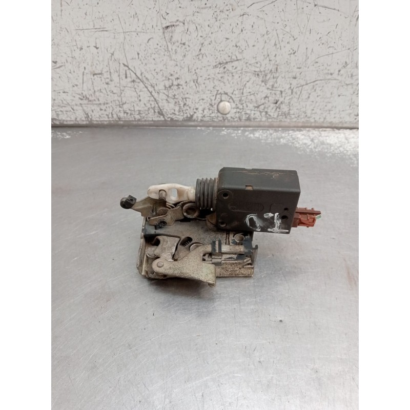 Recambio de motor cierre centralizado trasero derecho para peugeot 106 ii (1a_, 1c_) 1.5 d referencia OEM IAM  5P 1996