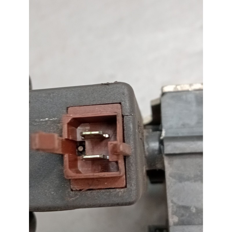 Recambio de motor cierre centralizado trasero derecho para peugeot 106 ii (1a_, 1c_) 1.5 d referencia OEM IAM  5P 1996