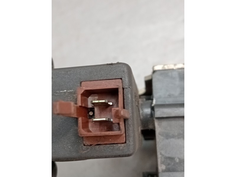 Recambio de motor cierre centralizado trasero derecho para peugeot 106 ii (1a_, 1c_) 1.5 d referencia OEM IAM  5P 1996