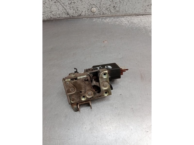 Recambio de motor cierre centralizado delantero izquierdo para peugeot 106 ii (1a_, 1c_) 1.5 d referencia OEM IAM  5P 1996