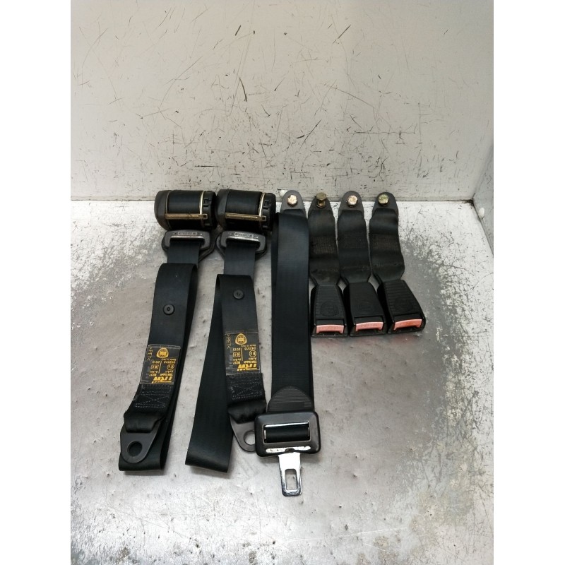 Recambio de juego cinturones trasero para lancia dedra (835_) 1.6 i.e. (835aa) referencia OEM IAM  4P 1994