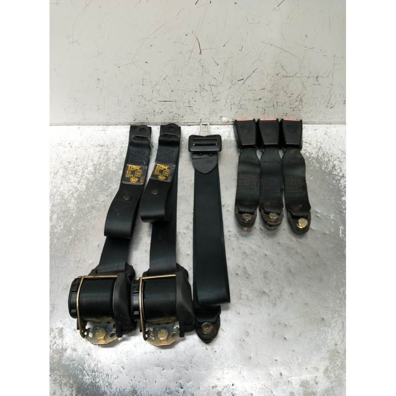 Recambio de juego cinturones trasero para lancia dedra (835_) 1.6 i.e. (835aa) referencia OEM IAM  4P 1994